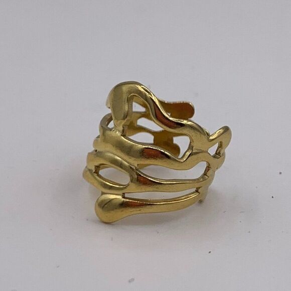 Ring, NWOT, stainless gold coloured, adjustable size, organic, minimalist - Picture 6 of 17